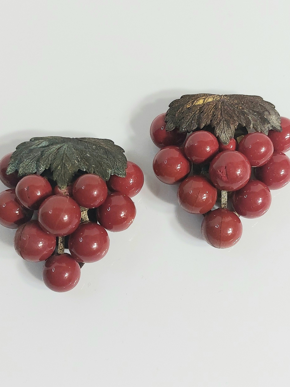 Damaged Vintage Pair Grape Cluster Dress Clips Leaf Design Nature Theme